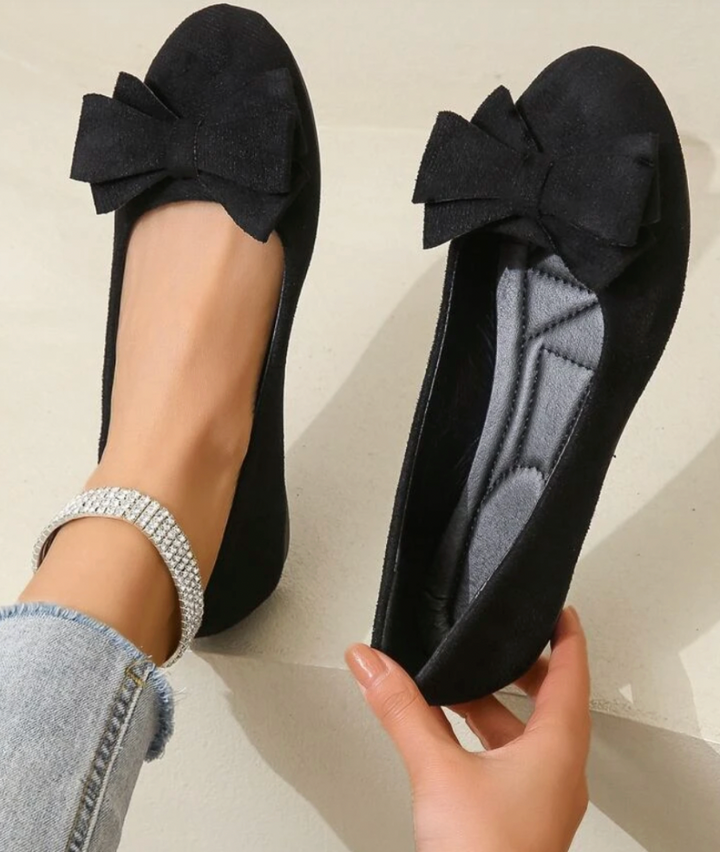 Elegant Women's Bow Detail Flats