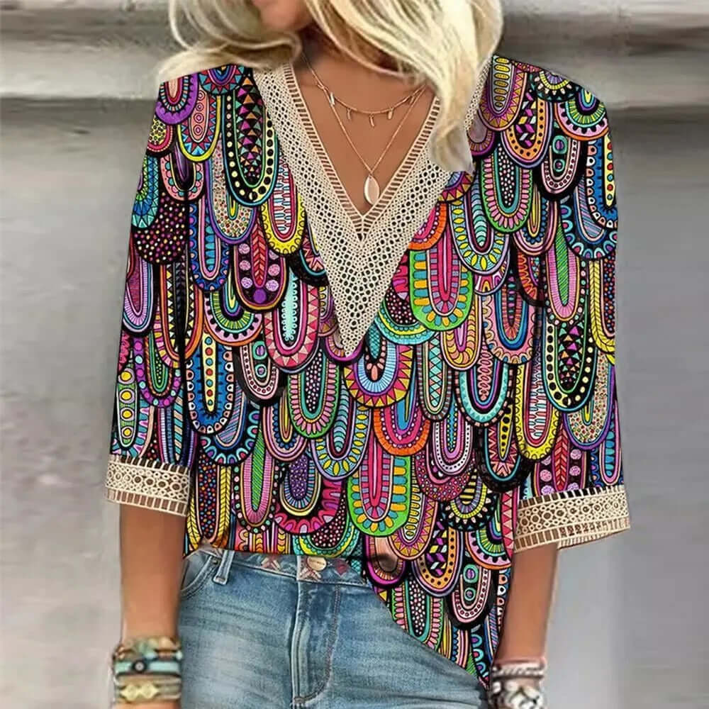 Tahlia | Loose-Fit V-Neck Printed Blouse
