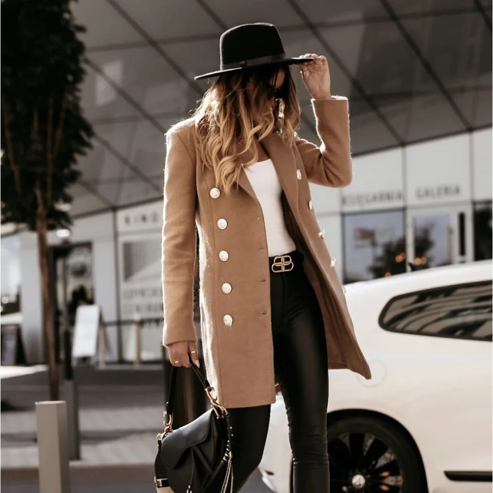 Henna | Relaxed Fit Woven Blazer