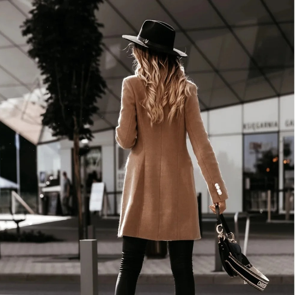 Henna | Relaxed Fit Woven Blazer