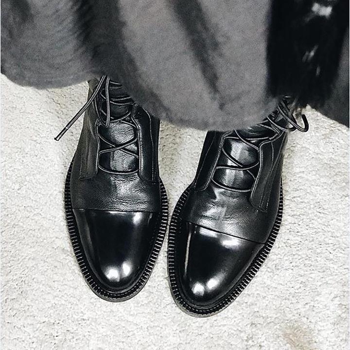 Elegant Leather Heel Boots