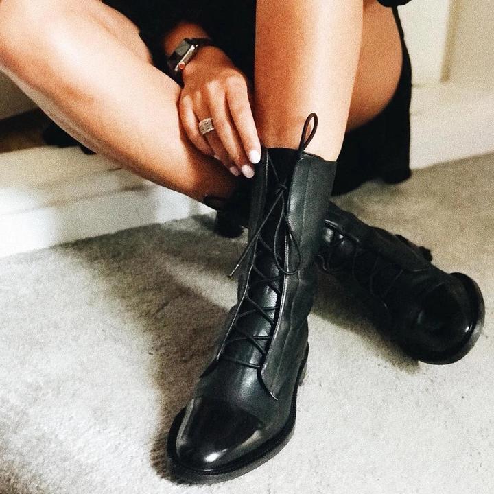 Elegant Leather Heel Boots
