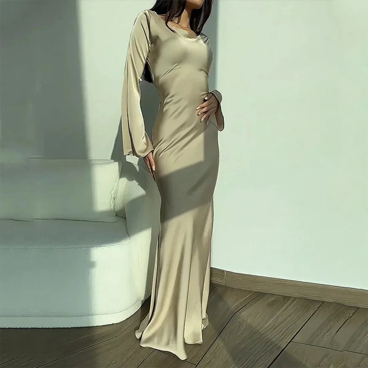 Women’s Elegant Round Neck Maxi Dress for Occasions