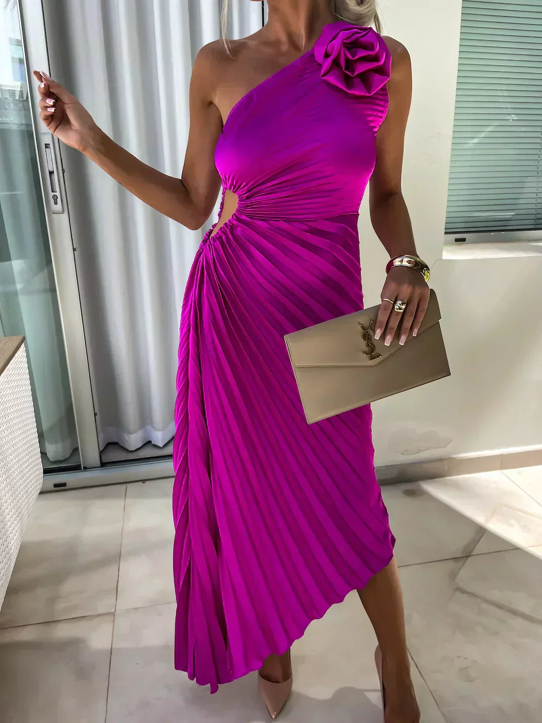 Willow | Elegant Pleated Dress with Shoulder Detail