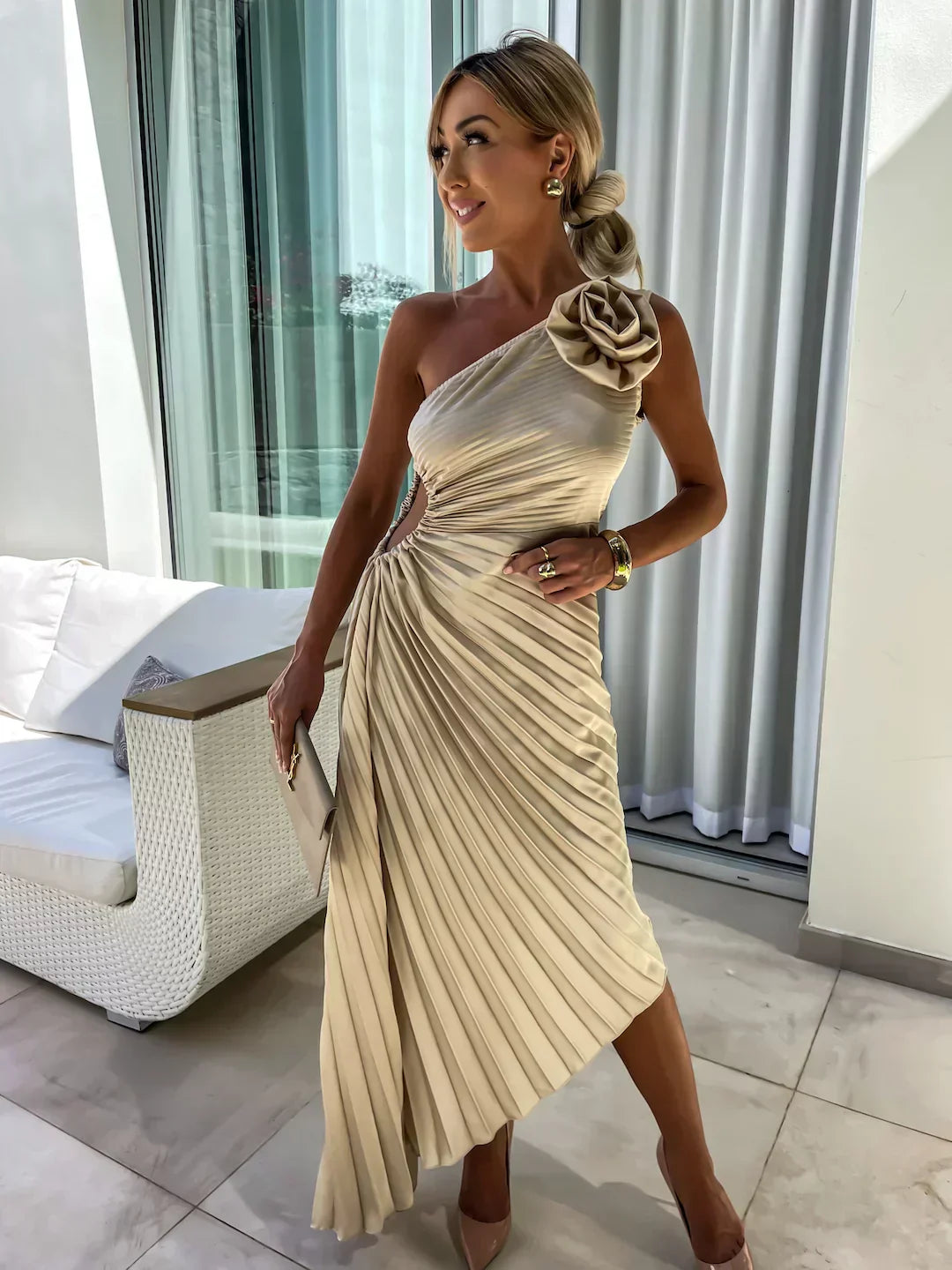 Willow | Elegant Pleated Dress with Shoulder Detail