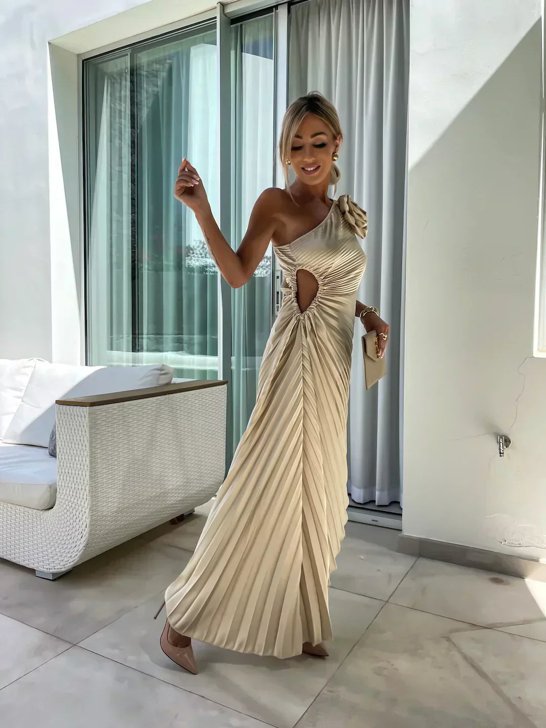 Willow | Elegant Pleated Dress with Shoulder Detail