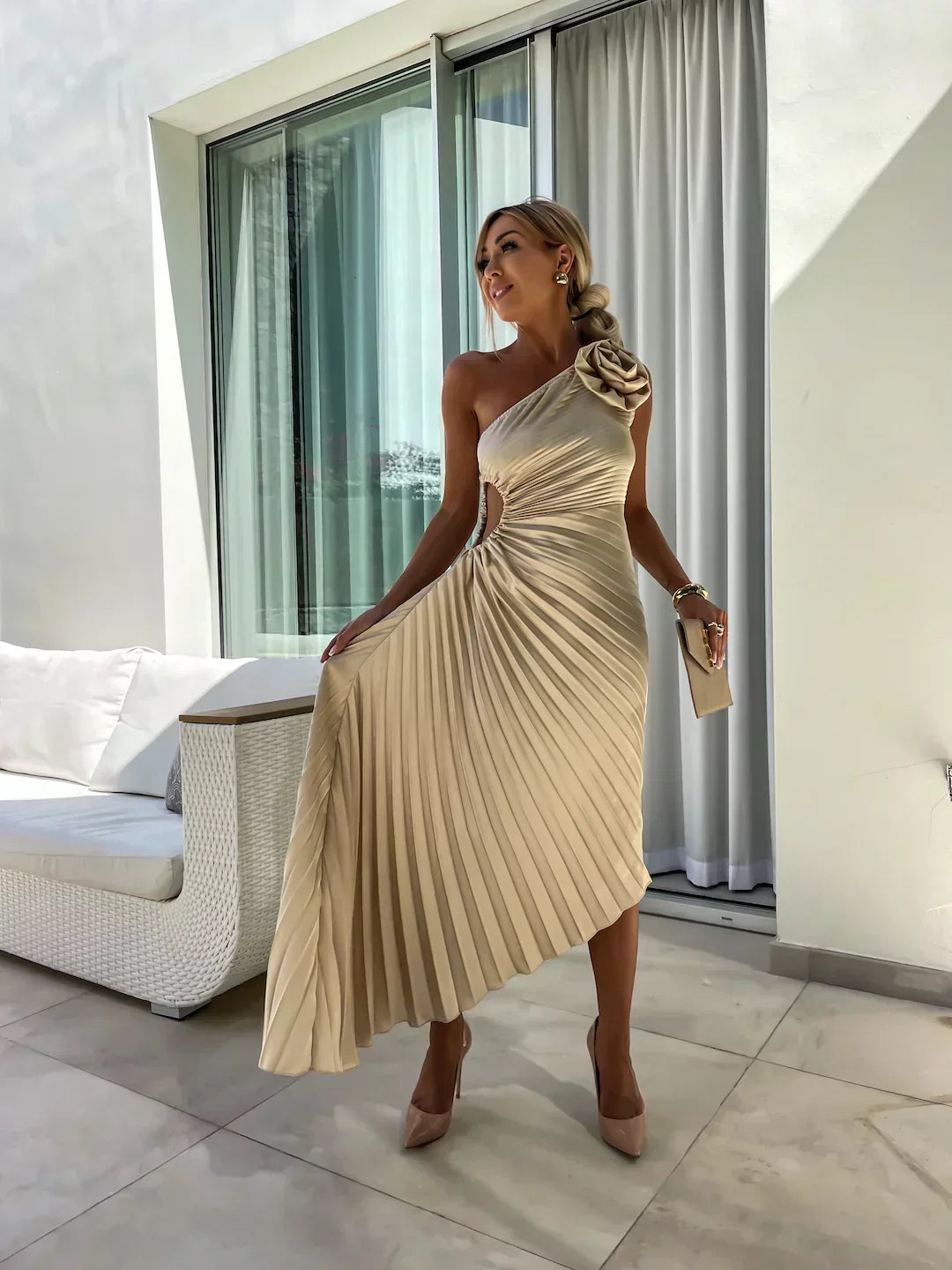 Willow | Elegant Pleated Dress with Shoulder Detail