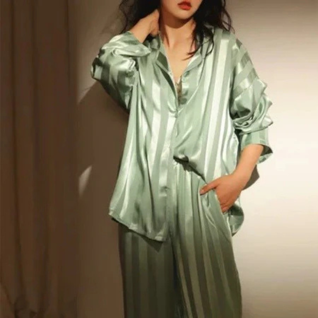 Women's Striped Pajama Set Premium