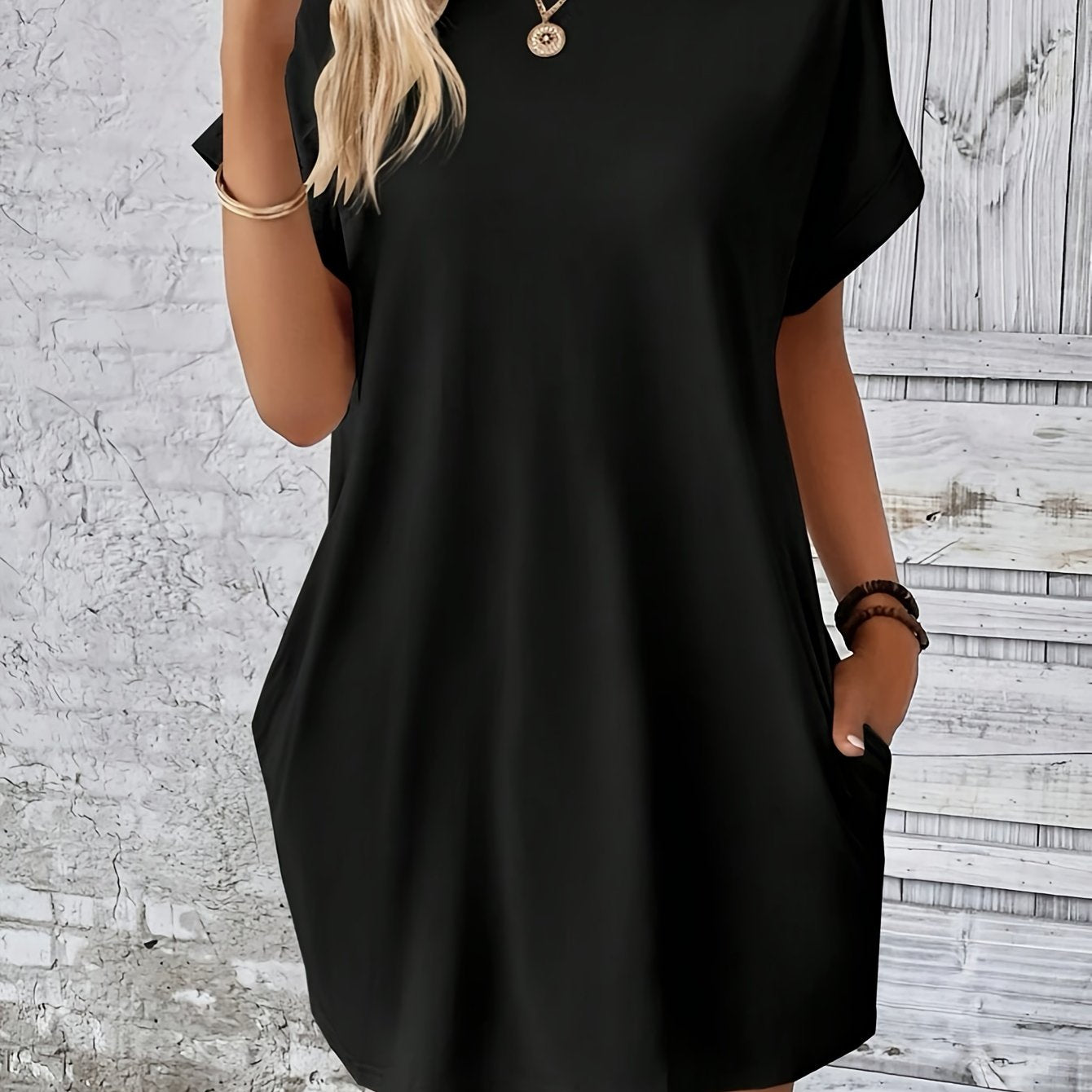 Heidi | Casual Dress with Round Neckline and Short Sleeves
