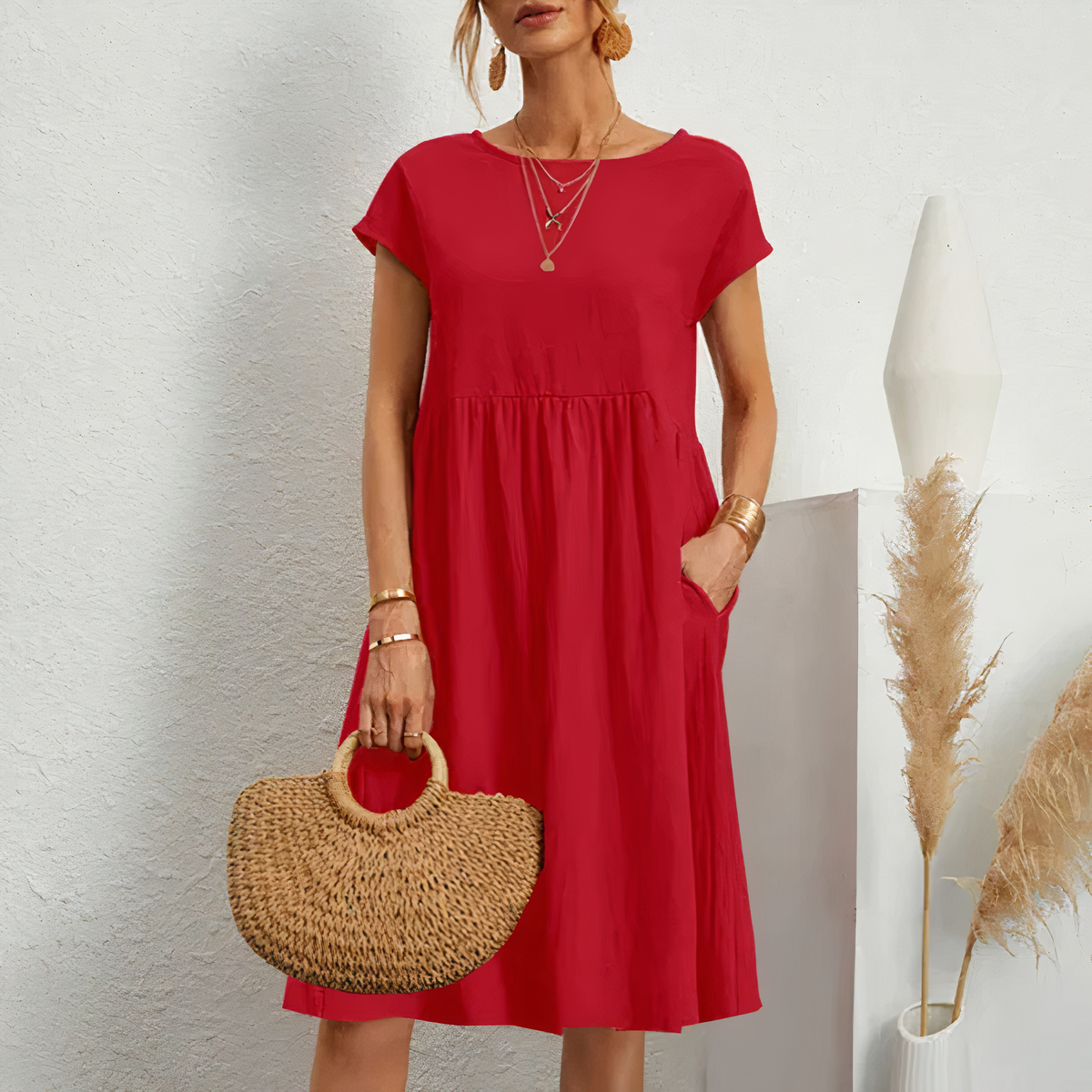 Amelia | Women's Knee-Length Dress with Pockets