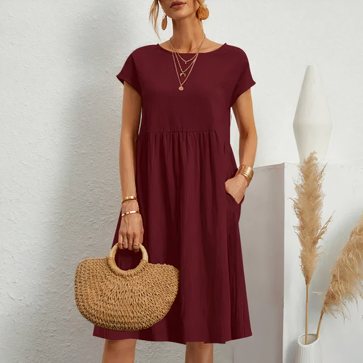 Amelia | Women's Knee-Length Dress with Pockets
