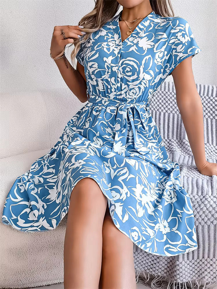 Charlotte | Dress with Vibrant Floral Patterns