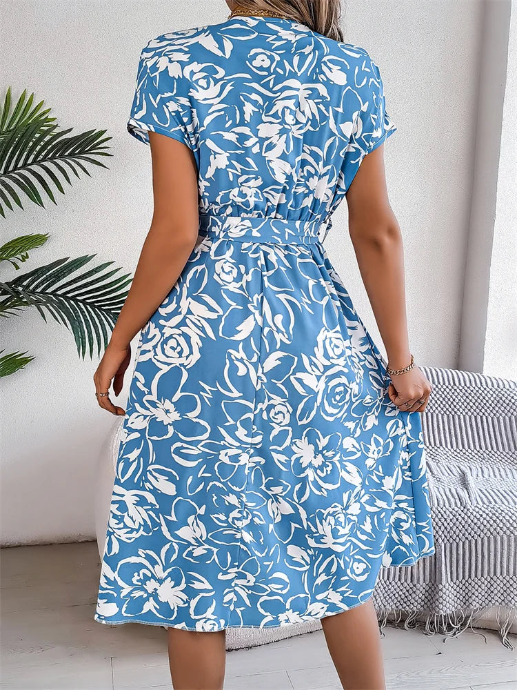Charlotte | Dress with Vibrant Floral Patterns