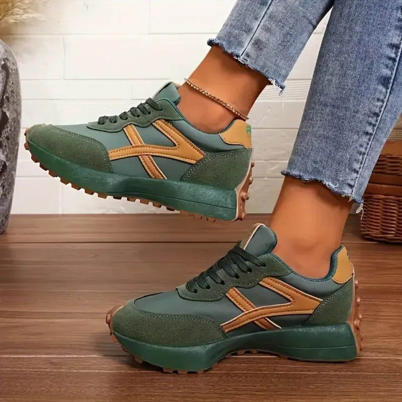 Chloe | Orthopedic Comfort Sneakers with Non-Slip Sole