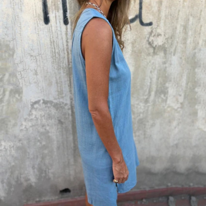 Charlotte | Timeless Sleeveless Dress with Elegant Design